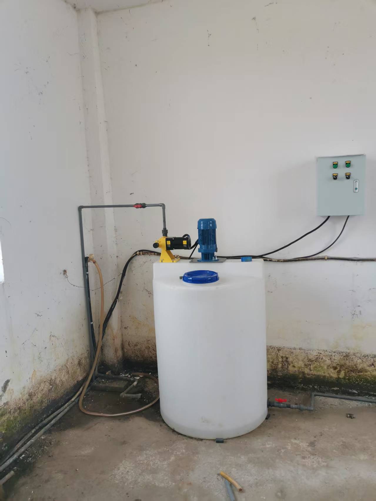 伊滨污水站加药装置